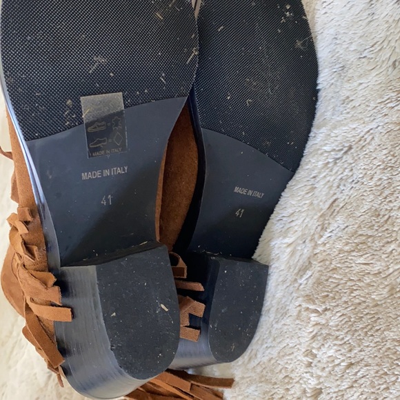 Sundance Fringe Boots. Gorgeous soft, supple Italian Suede Leather with orig box - Picture 8 of 12